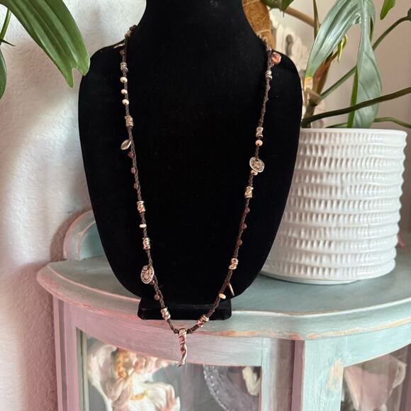 Uno de 50 Long Silver Beaded Coin Necklace - Picture 1 of 10